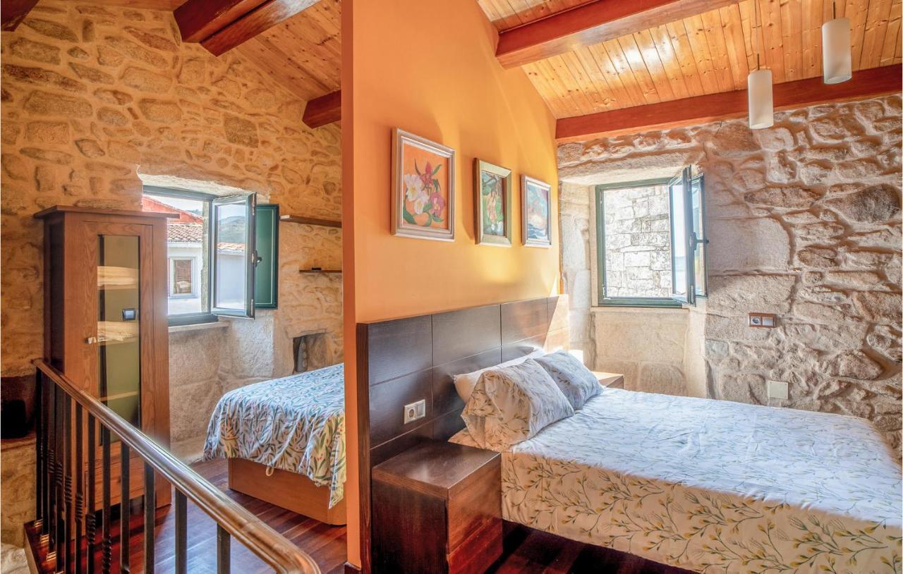 2 Bedroom Amazing Home In Muros Bagian luar foto